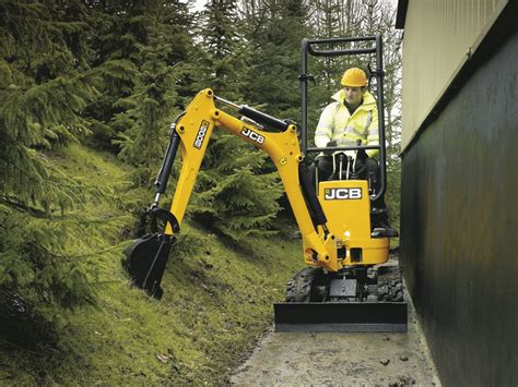 mini digger 0.8 t|JCB 8008 CTS Mini Digger .